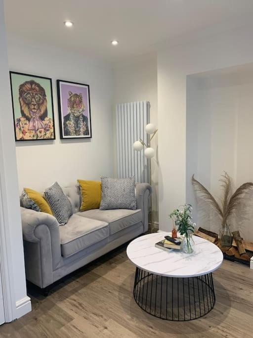 Alto - Lovely 2 Bedroom Serviced Apartment Bristol By Mint Stays Экстерьер фото